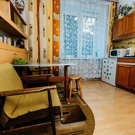 Feel The Old Socialist Style Apartment 크라쿠프 외부 사진