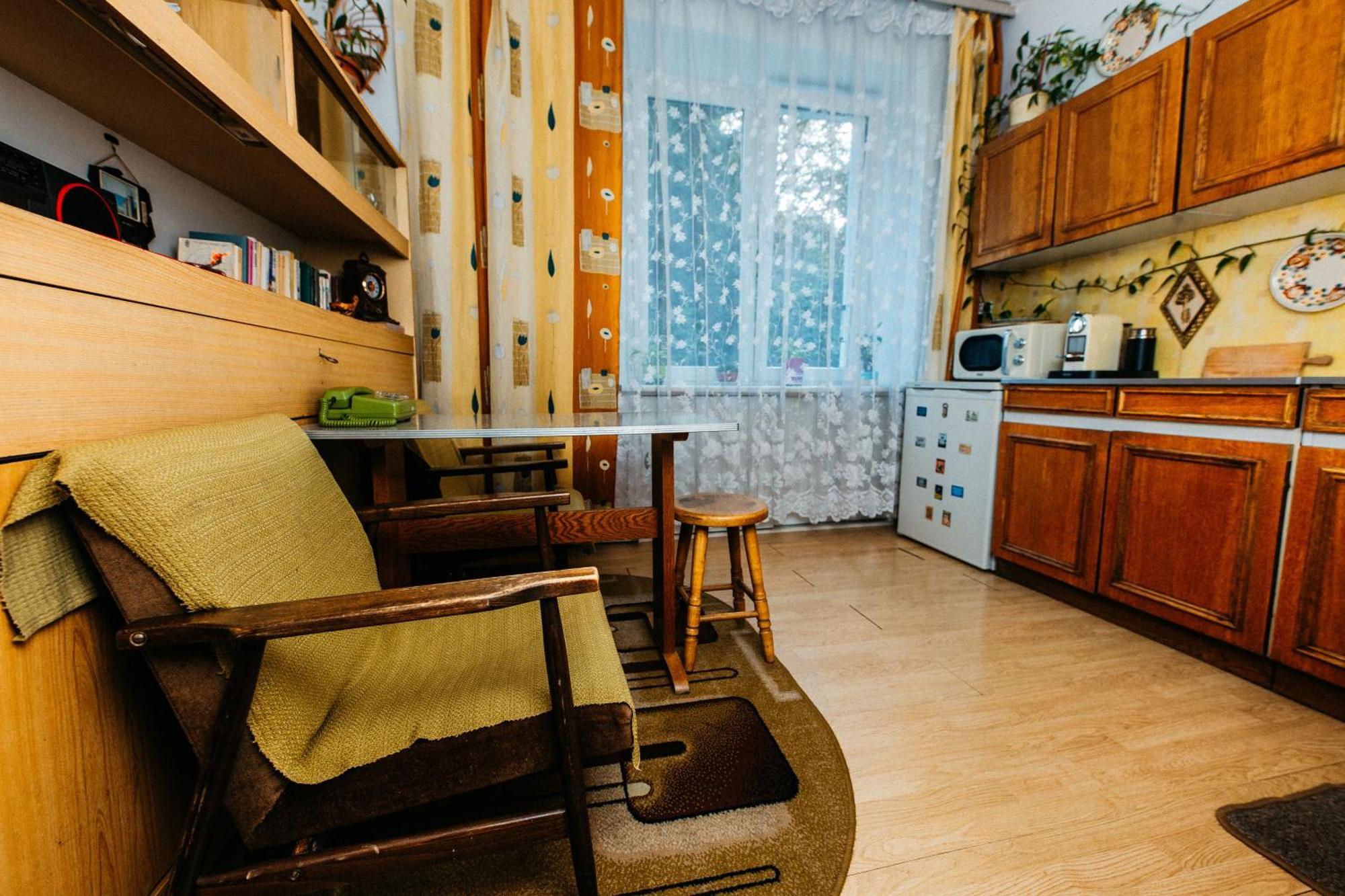 Feel The Old Socialist Style Apartment 크라쿠프 외부 사진