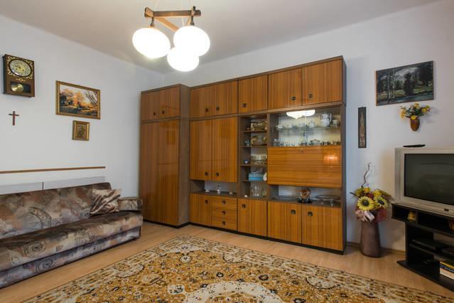 Feel The Old Socialist Style Apartment 크라쿠프 외부 사진